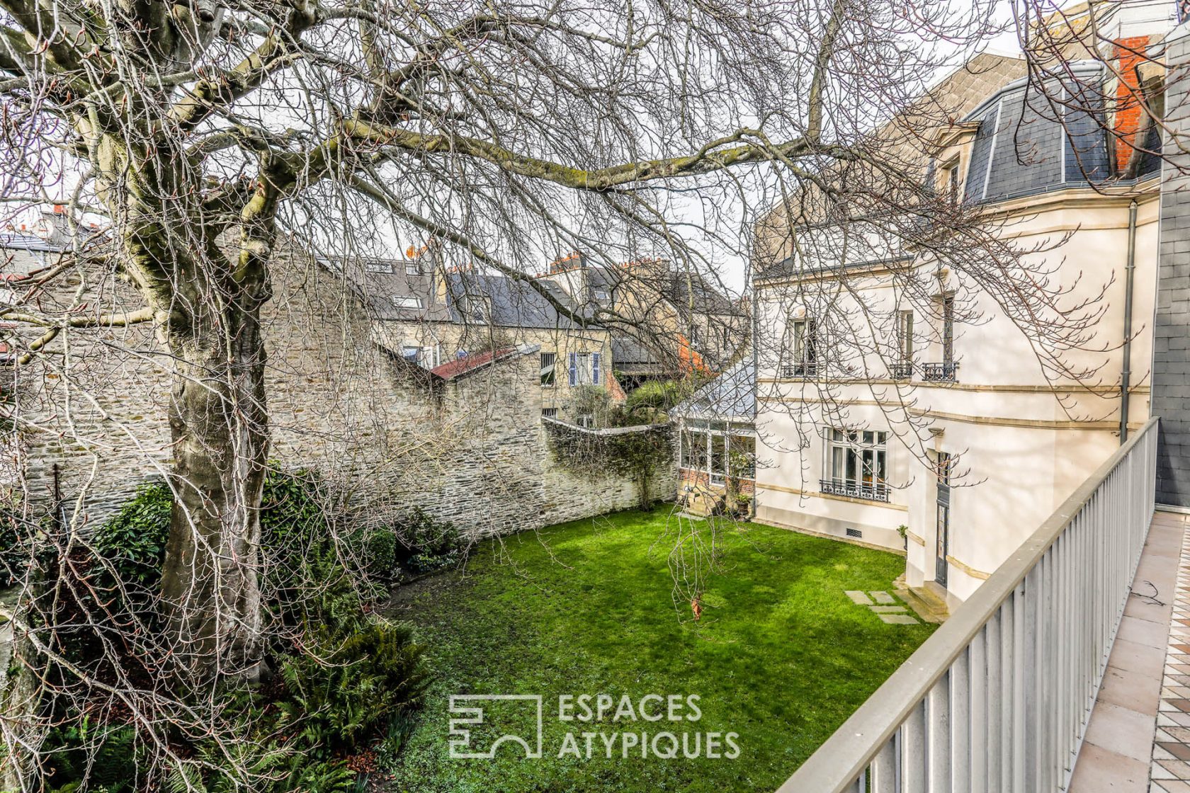 Bourgeois residence in the city center of Cherbourg