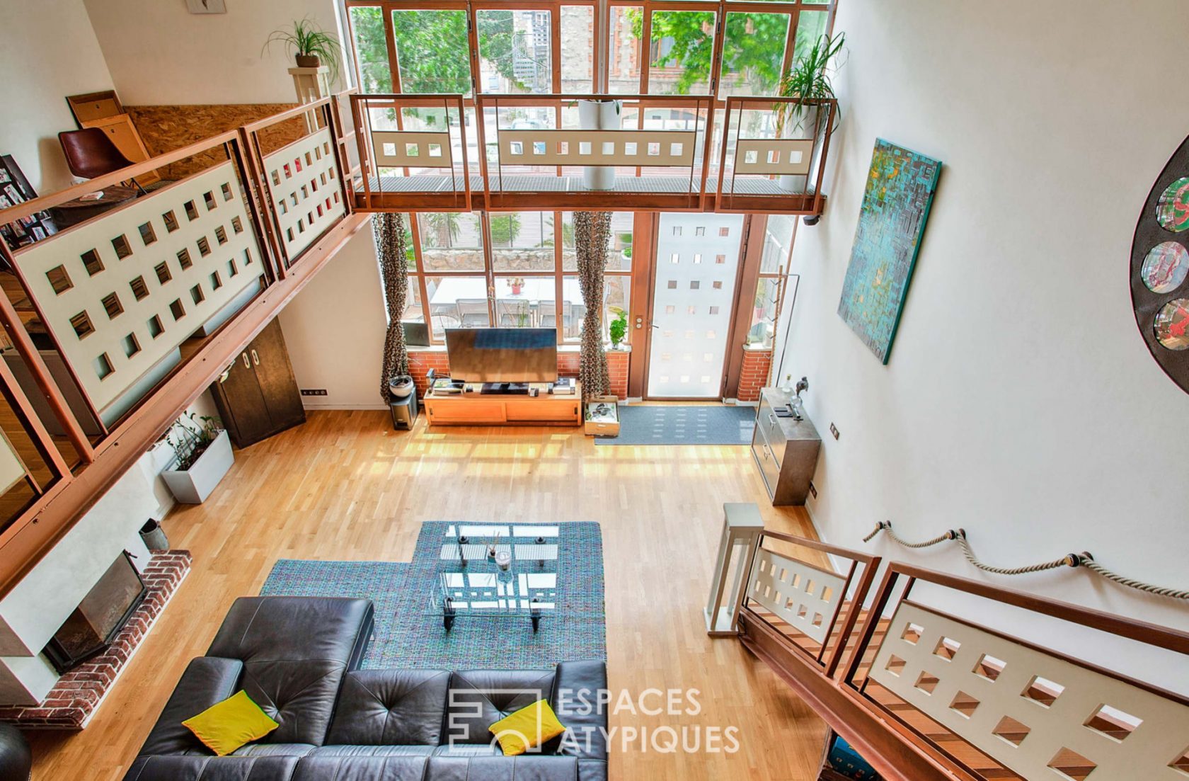 Loft dans une ancienne usine avec jardin et terrasse