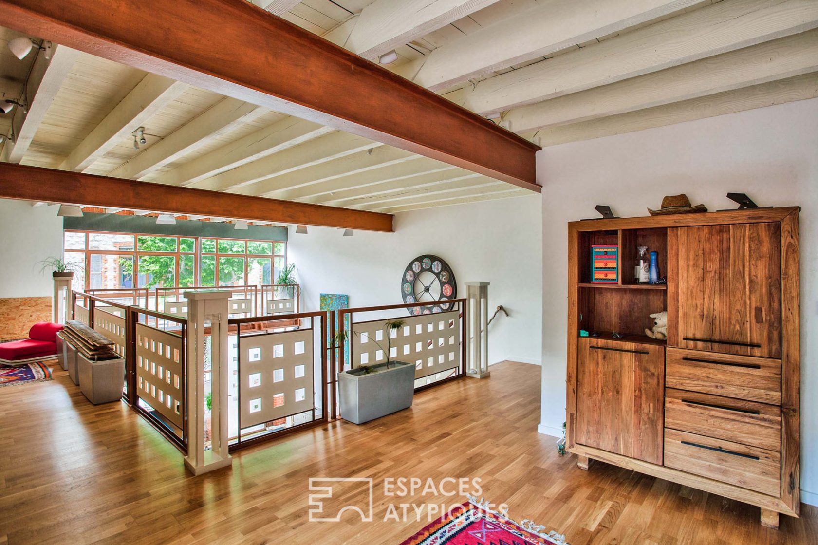 Loft dans une ancienne usine avec jardin et terrasse