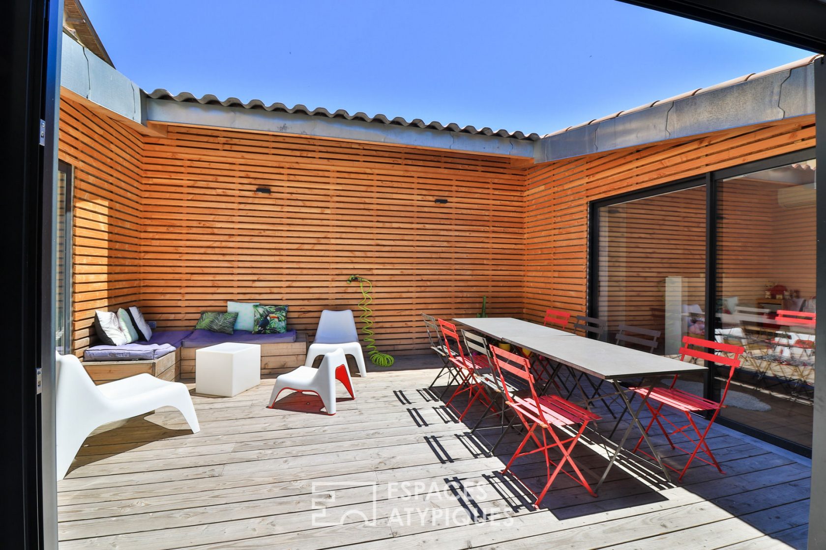 Brutalist LOFT with patio and garden