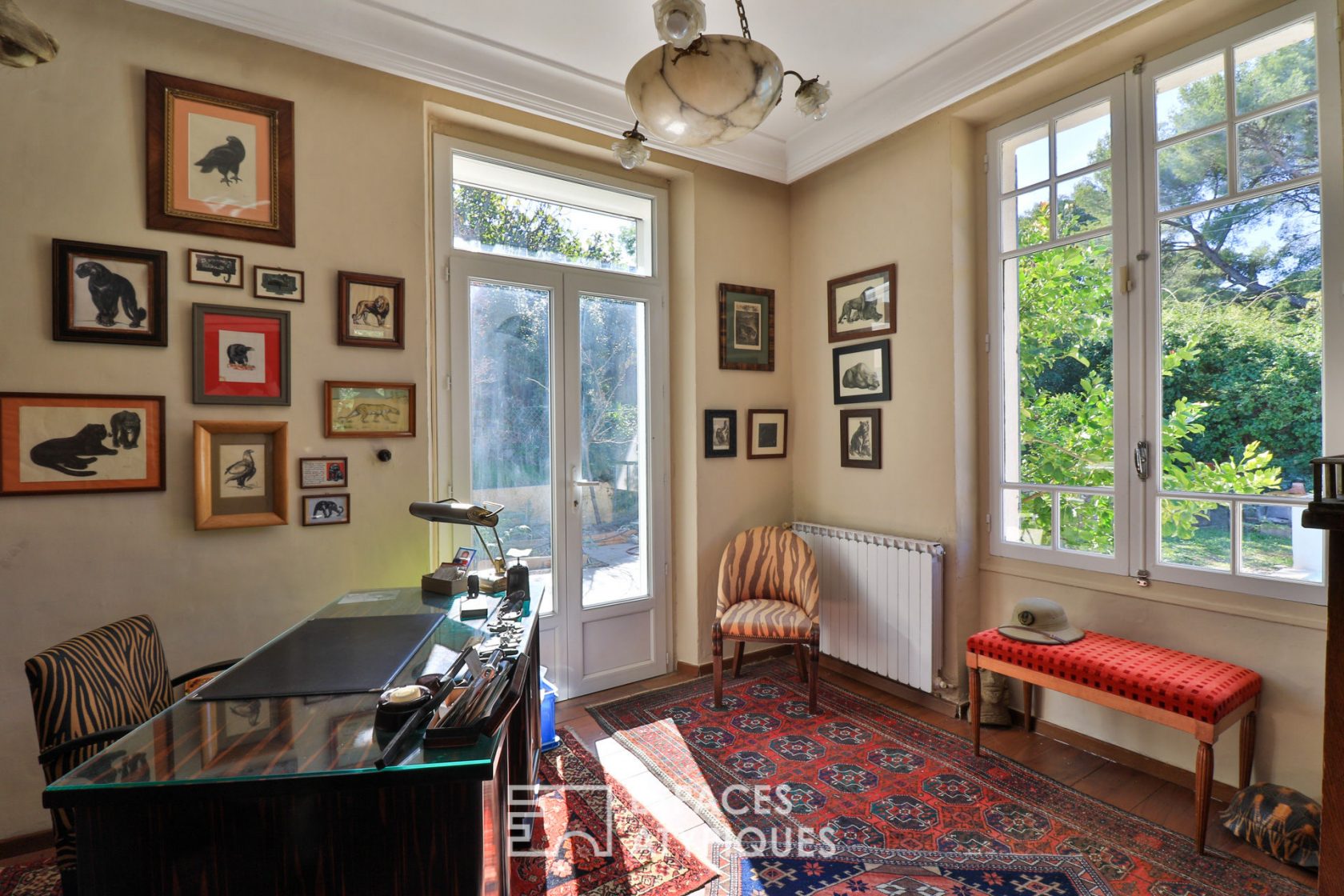 Beautiful Vintage family building with second reception house