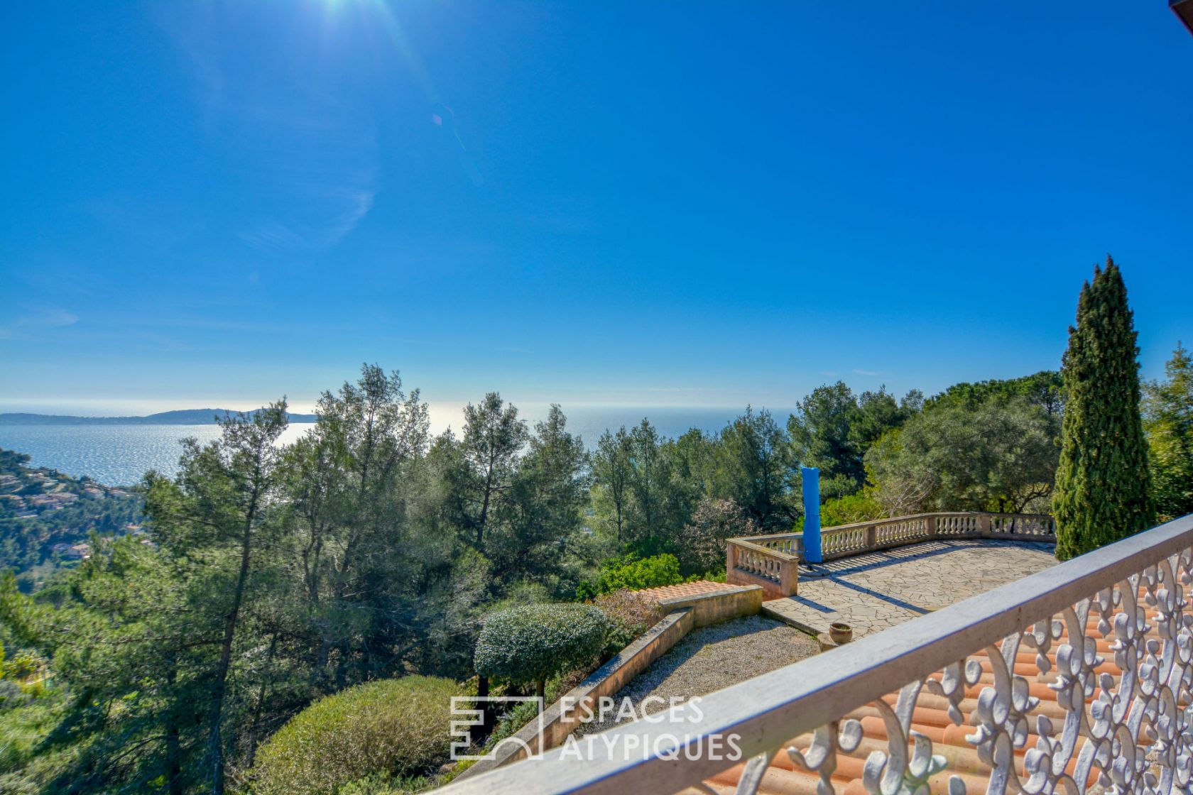Provencal villa with panoramic sea view