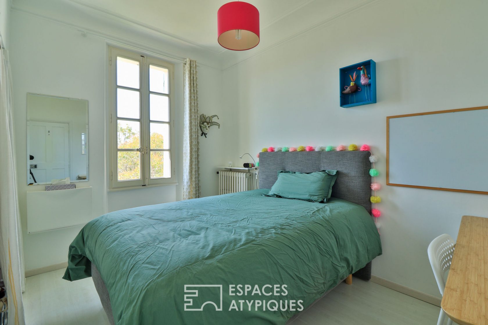 Bastide 1900 and its contemporary glass roof