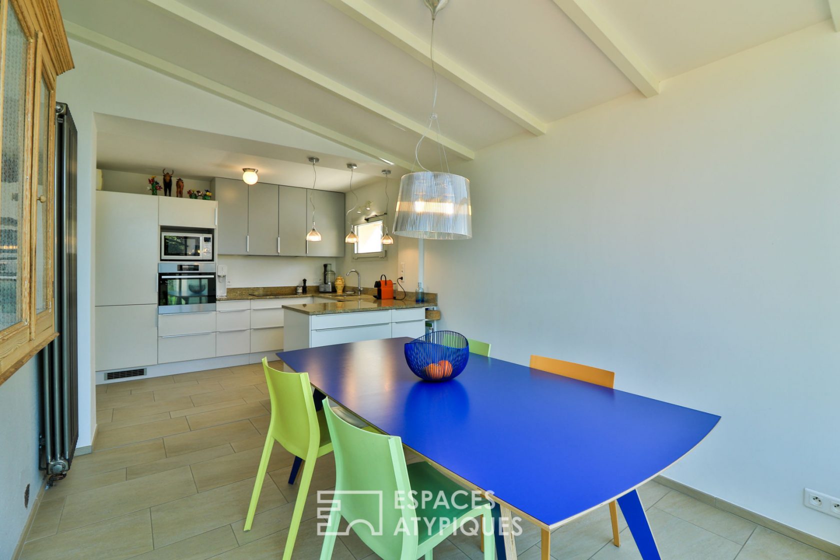 Bastide 1900 and its contemporary glass roof