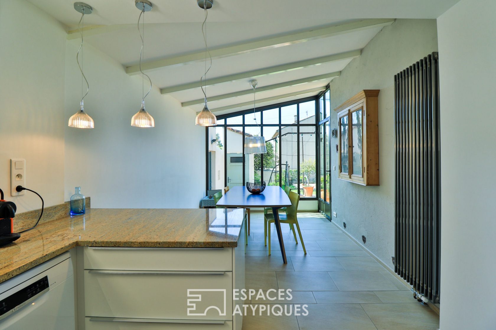 Bastide 1900 and its contemporary glass roof