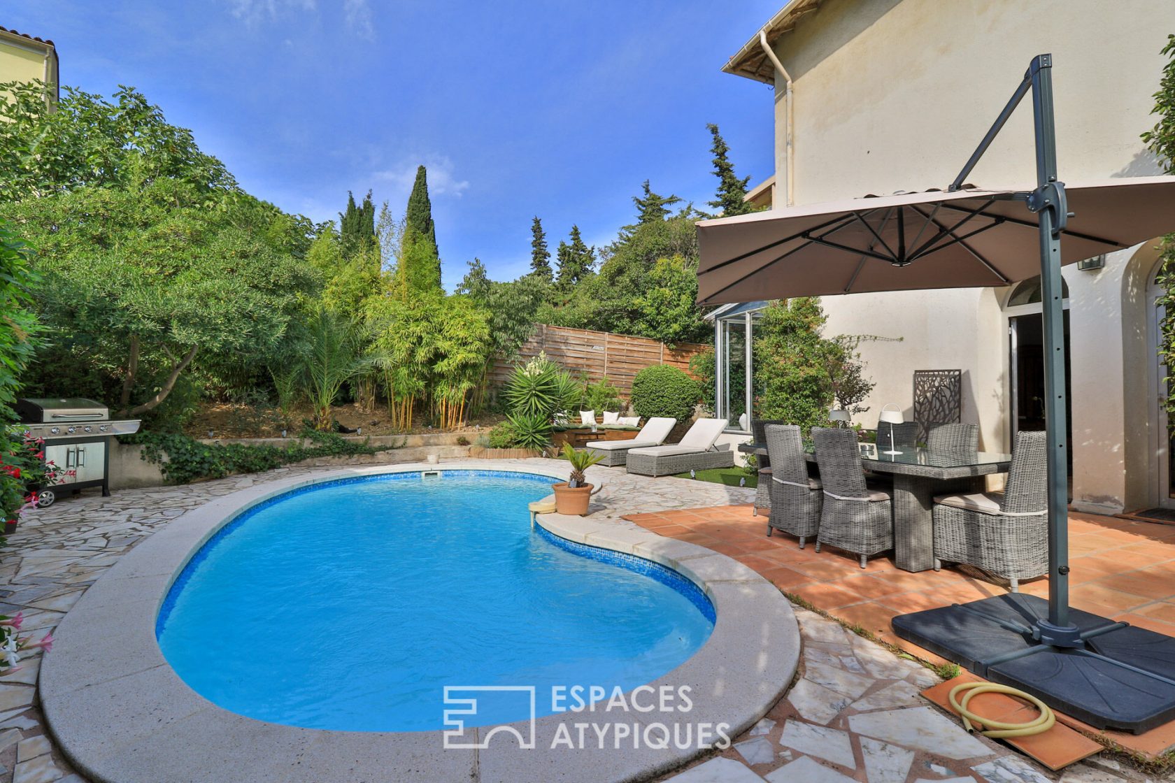 Maison de caractère début XXe avec piscine