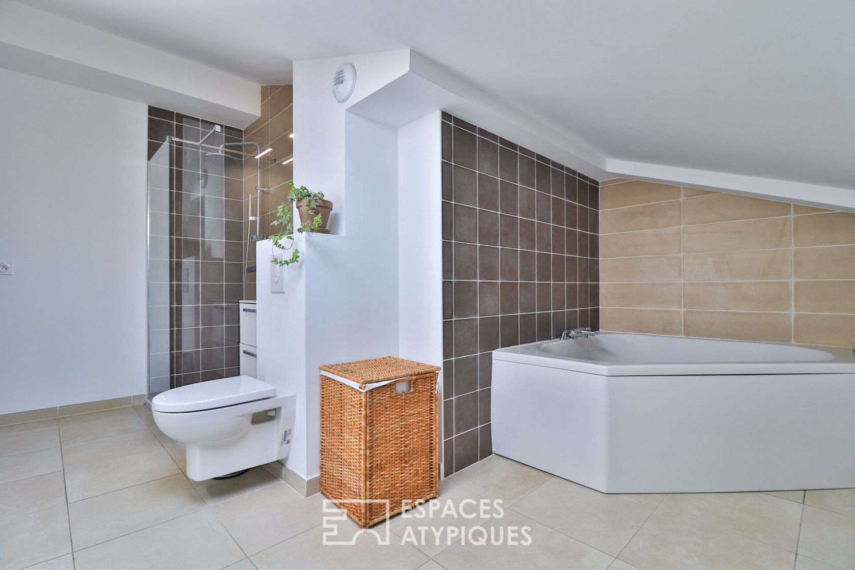 Contemporary duplex apartment with large terrace