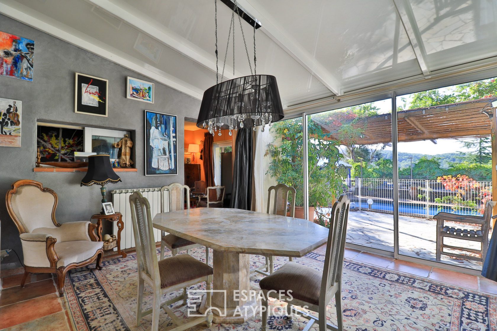 Family property two single storey houses