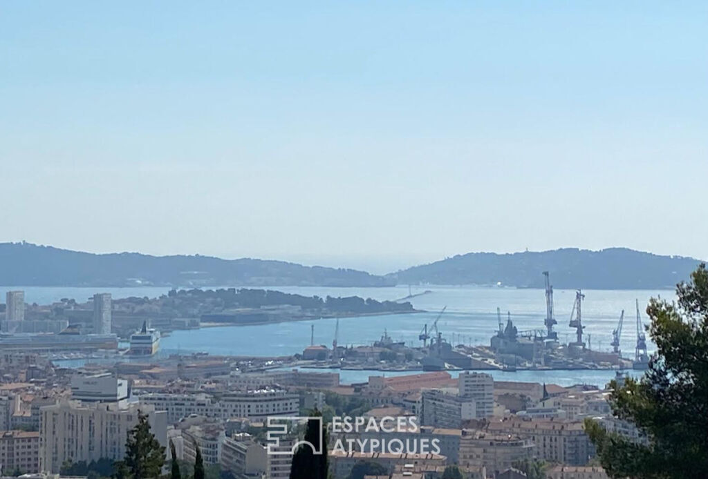 Building land with panoramic sea view