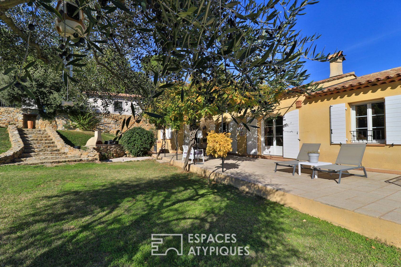 Neo-classical house with contemporary annex, nature park and swimming pool.