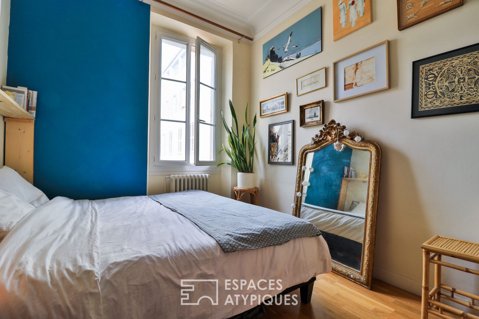 Haussmannian chic and bohemian in the upper city