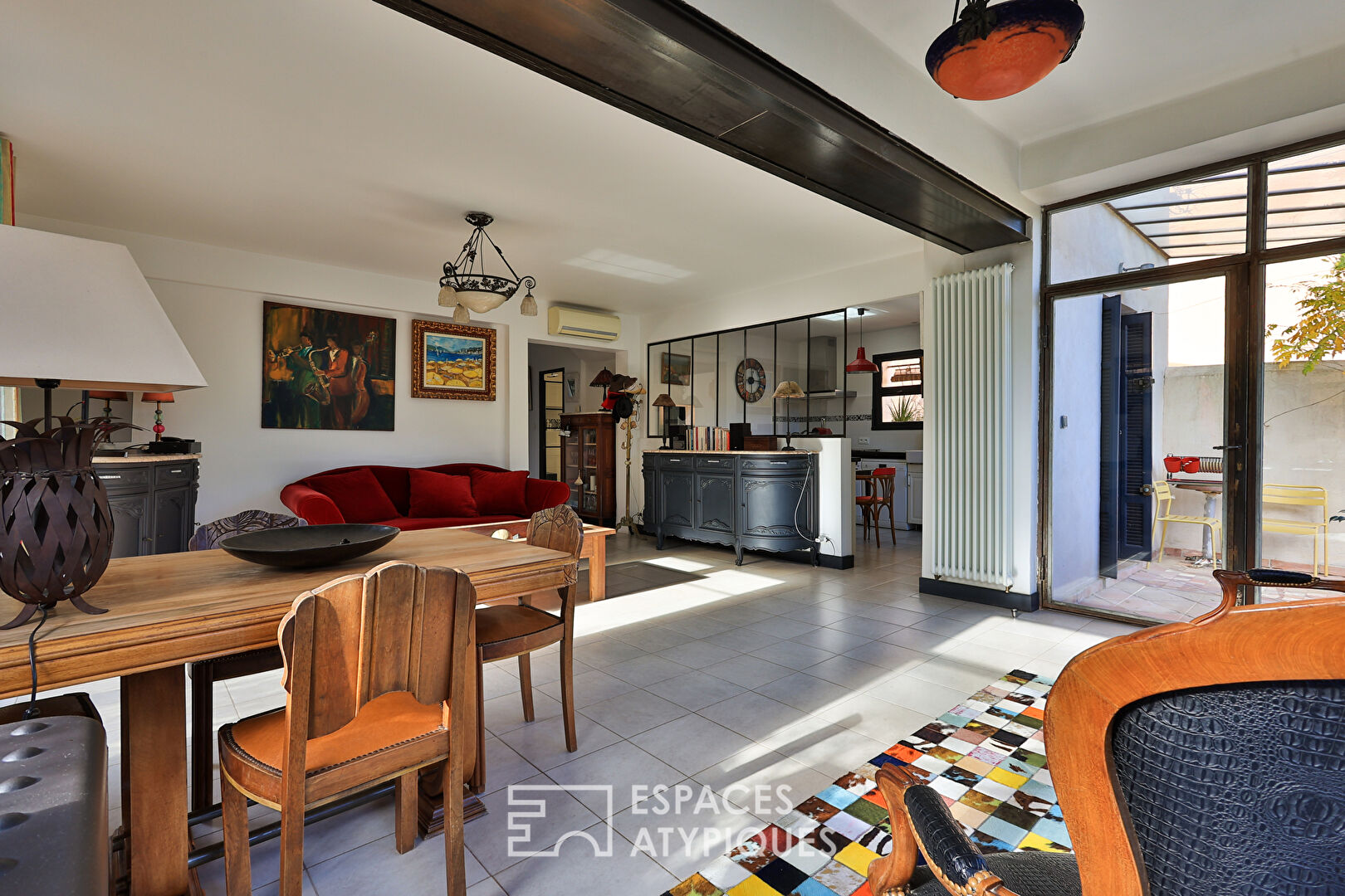 Villa revisitée avec son loft et sa dépendance