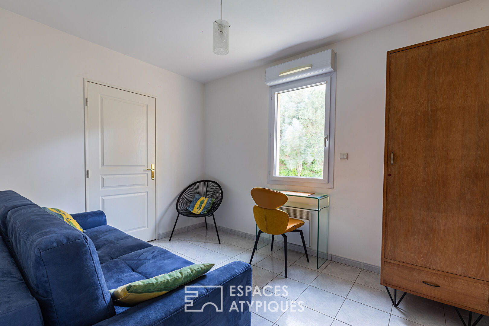 Duplex avec sa terrasse et sa vue mer lointaine