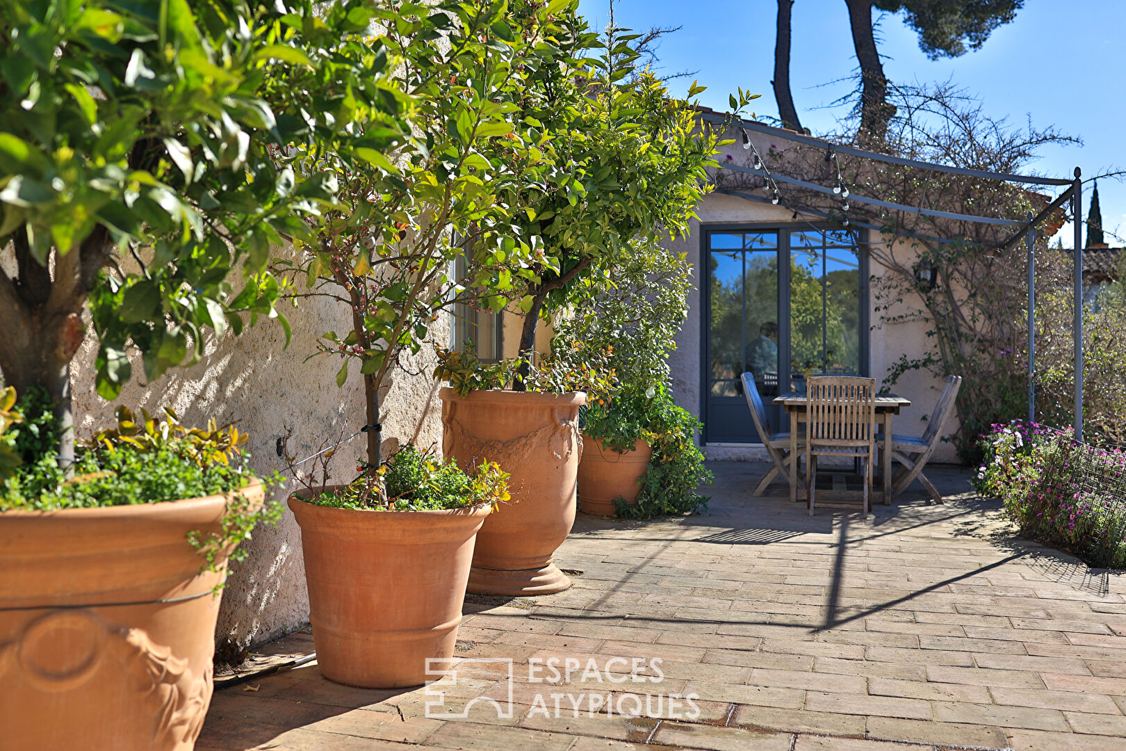 Maison familiale aux portes du village