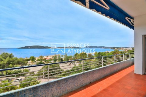 Appartement contemporain vue mer époustouflante au mourillon à Toulon