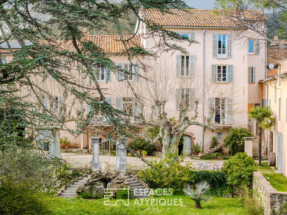 Ancienne propriété viticole avec vastes dépendances et jardin bucolique