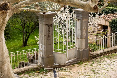 Ancienne propriété viticole avec jardin et dépendances