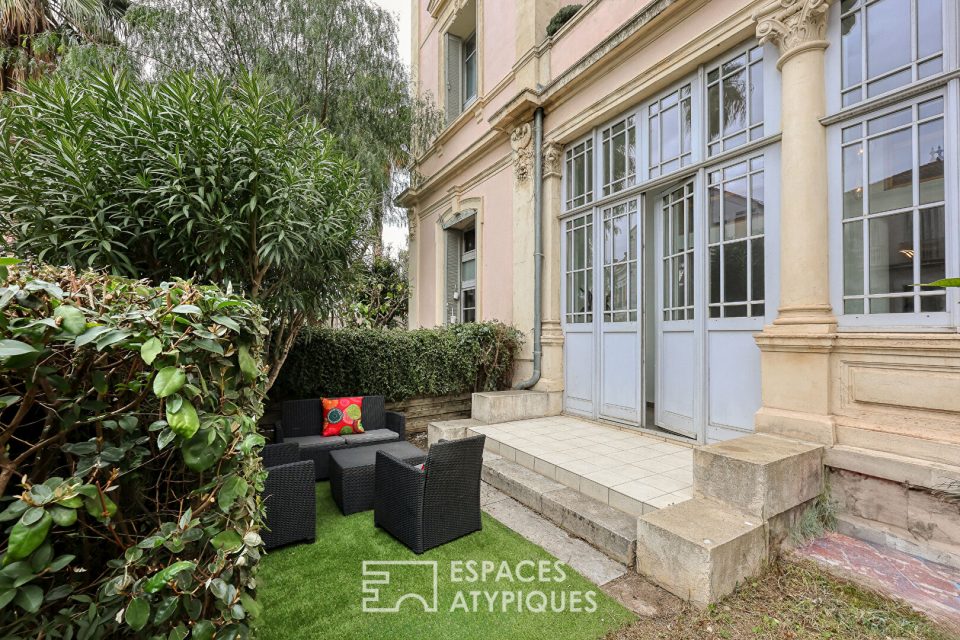 Duplex de caractère avec jardin au centre-ville de Hyères