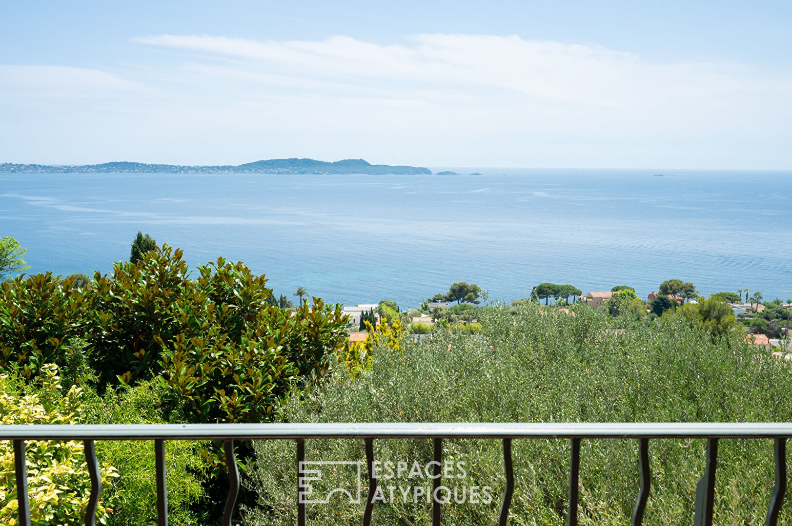 Villa provençale avec sa vue mer panoramique à Carqueiranne var