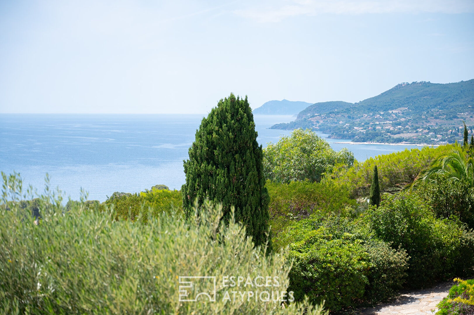 Villa provençale avec sa vue mer panoramique à Carqueiranne var