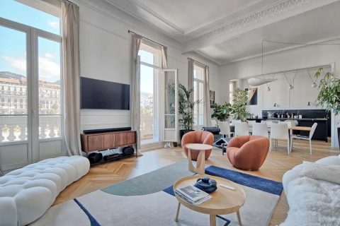 Contemporary apartment in a Second Empire building
