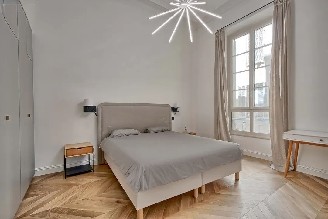 Contemporary apartment in a Second Empire building