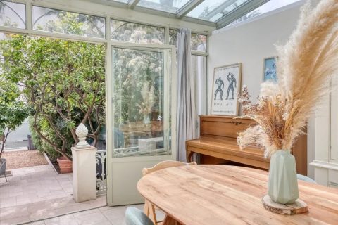 Appartement de charme avec jardin et parking au coeur de la ville à Hyères