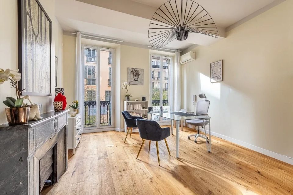 Bureau - Appartement rénové par un architecte proche du port