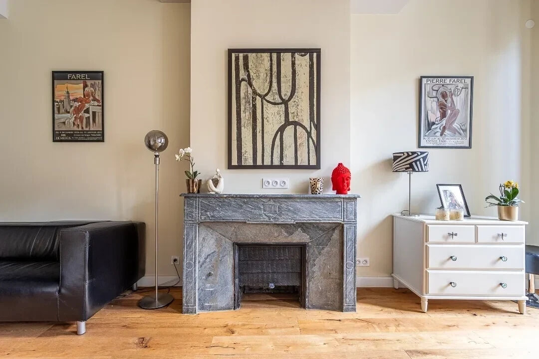 Office/Apartment renovated by an architect near the port