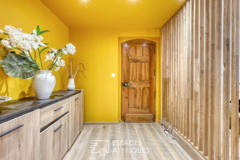 Renovated apartment on the port of Bandol