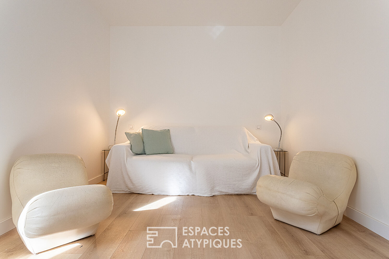Maison de ville réhabilitée  esprit contemporain