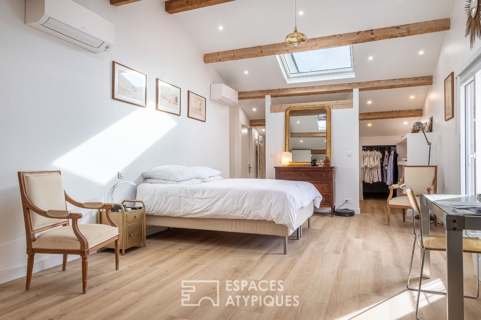 Maison de ville réhabilitée  esprit contemporain