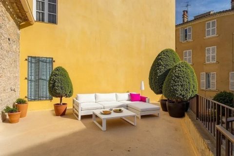 Maison de ville réhabilitée  esprit contemporain