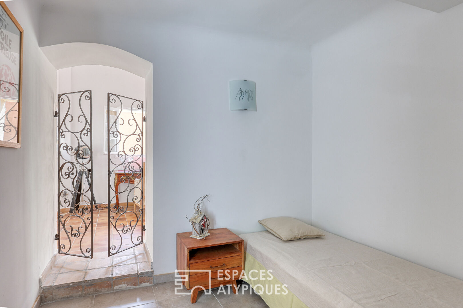 Maison de charme et ses terrasses au coeur du village de Bormes les Mimosas,