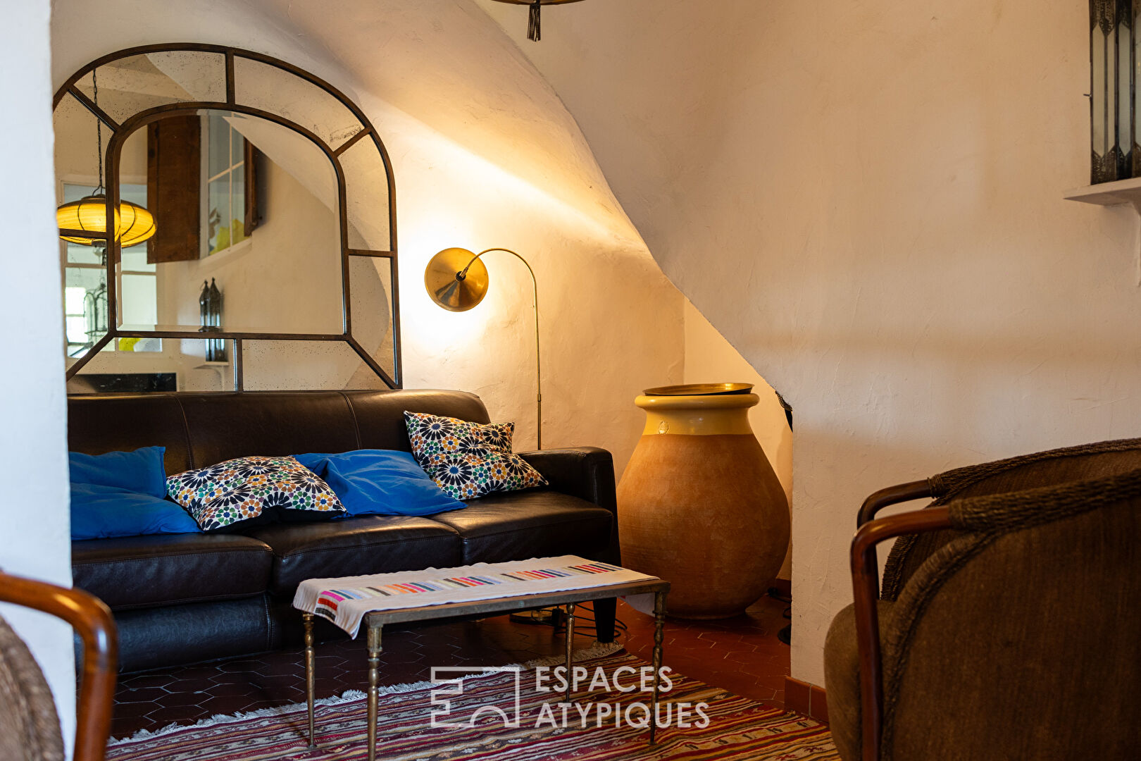 Habitat de caractère avec terrasse à Cotignac