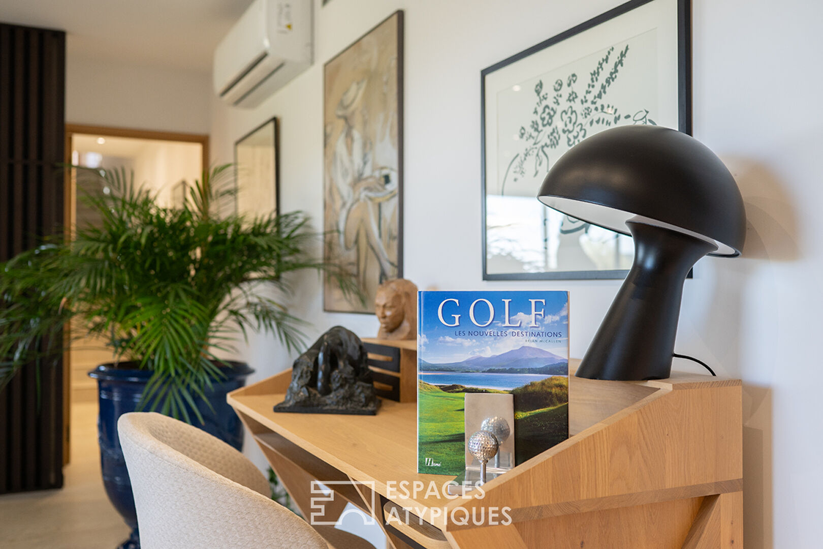 Villa d’architecte contemporaine entre golf et nature à La Londe-les-Maures