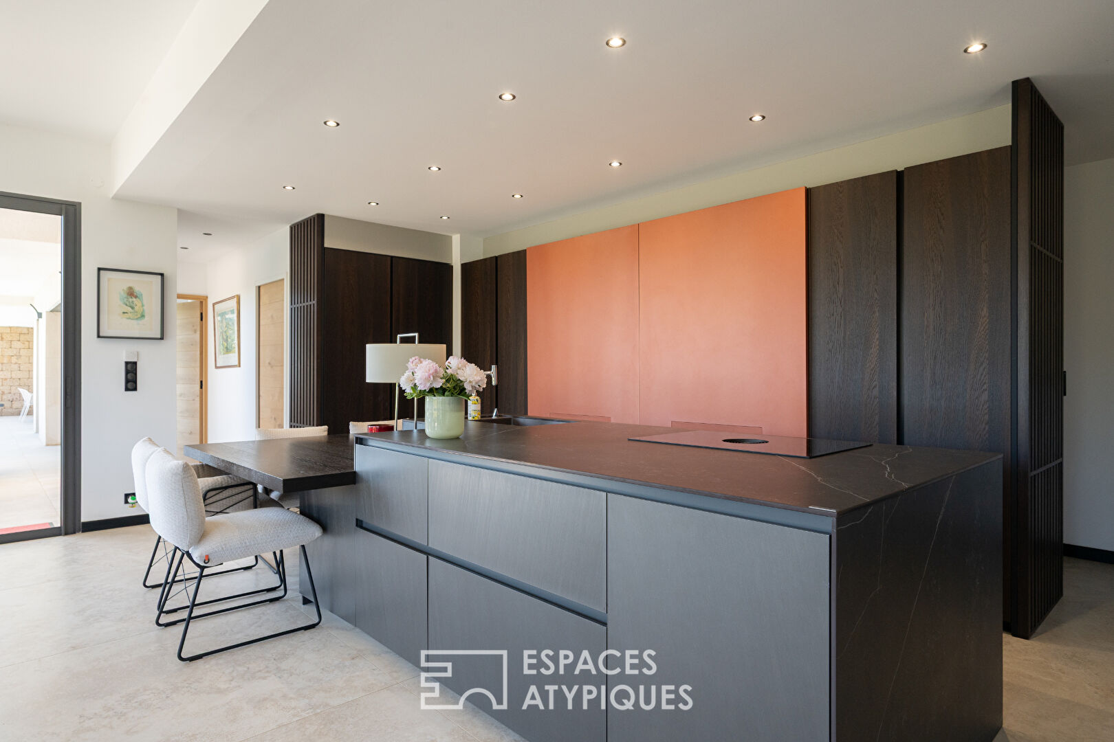 Villa d’architecte contemporaine entre golf et nature à La Londe-les-Maures