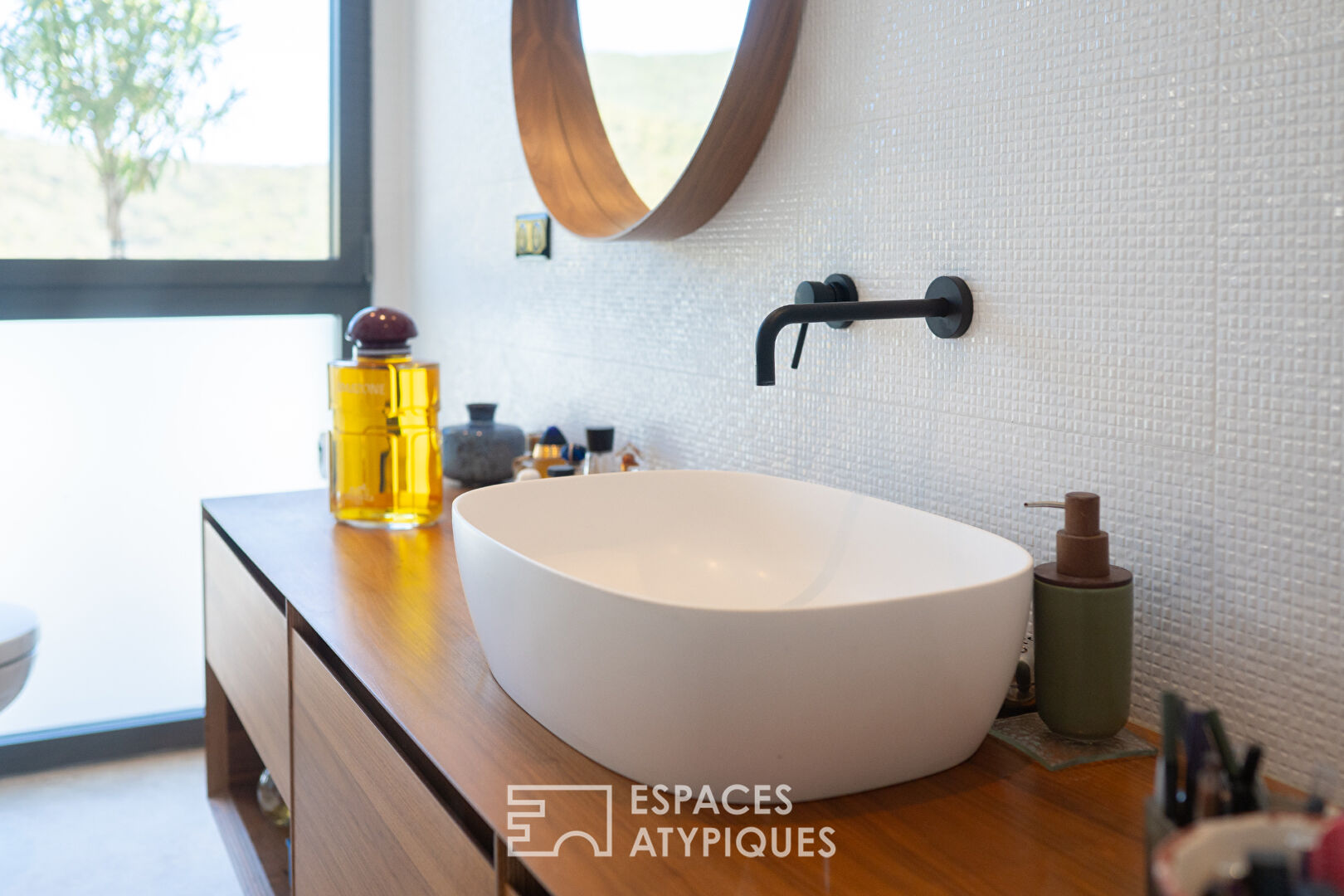 Villa d’architecte contemporaine entre golf et nature à La Londe-les-Maures