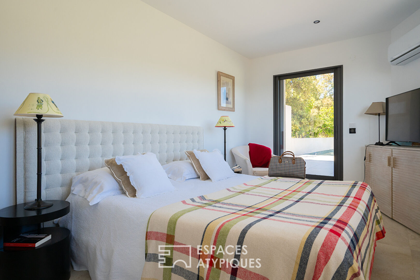 Villa d’architecte contemporaine entre golf et nature à La Londe-les-Maures