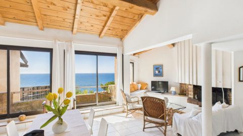 Villa provençale vue mer à l’esprit bohème