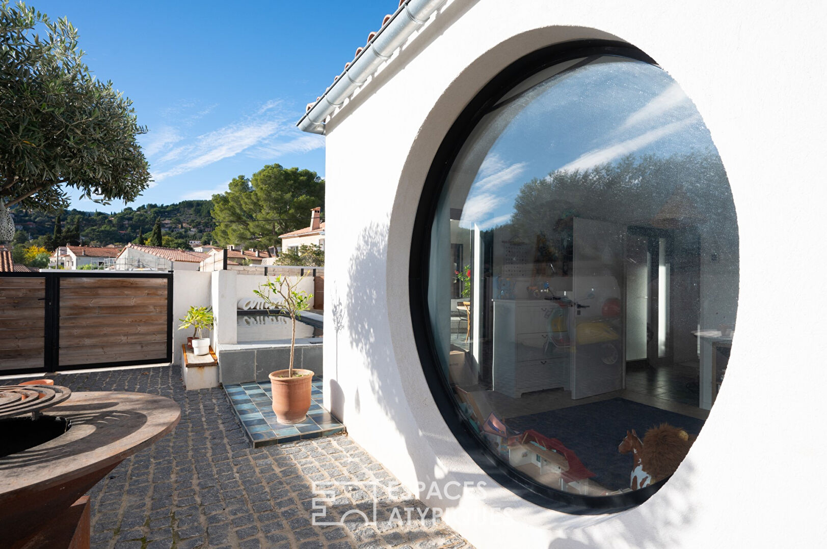 Villa d’architecte  avec jardin et piscine proche de Toulon