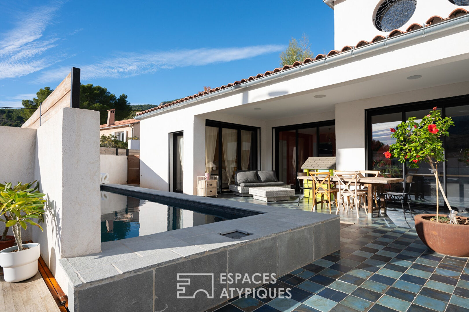 Villa d’architecte  avec jardin et piscine proche de Toulon