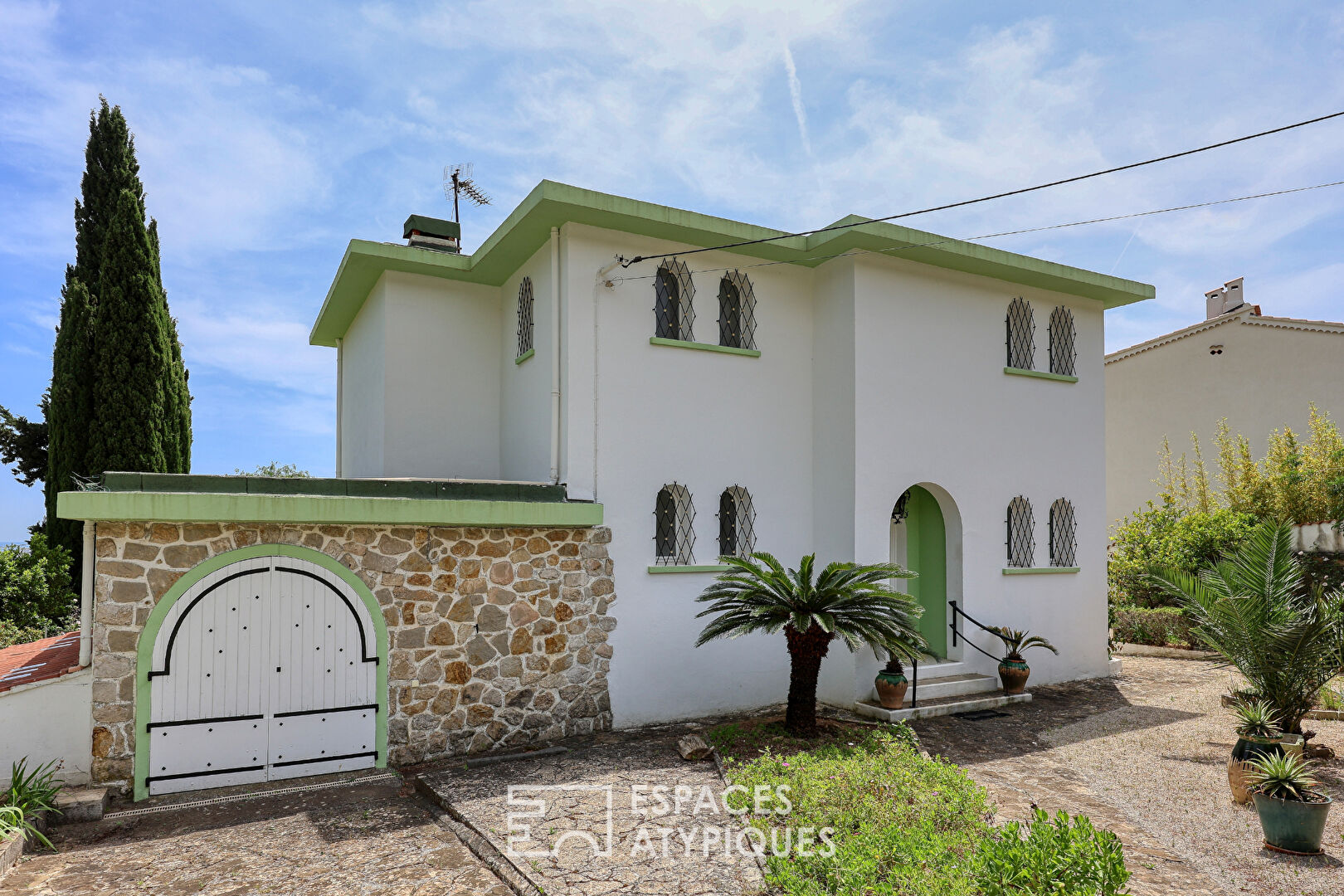 Villa d’architecte années 60 avec jardin méditerranéen