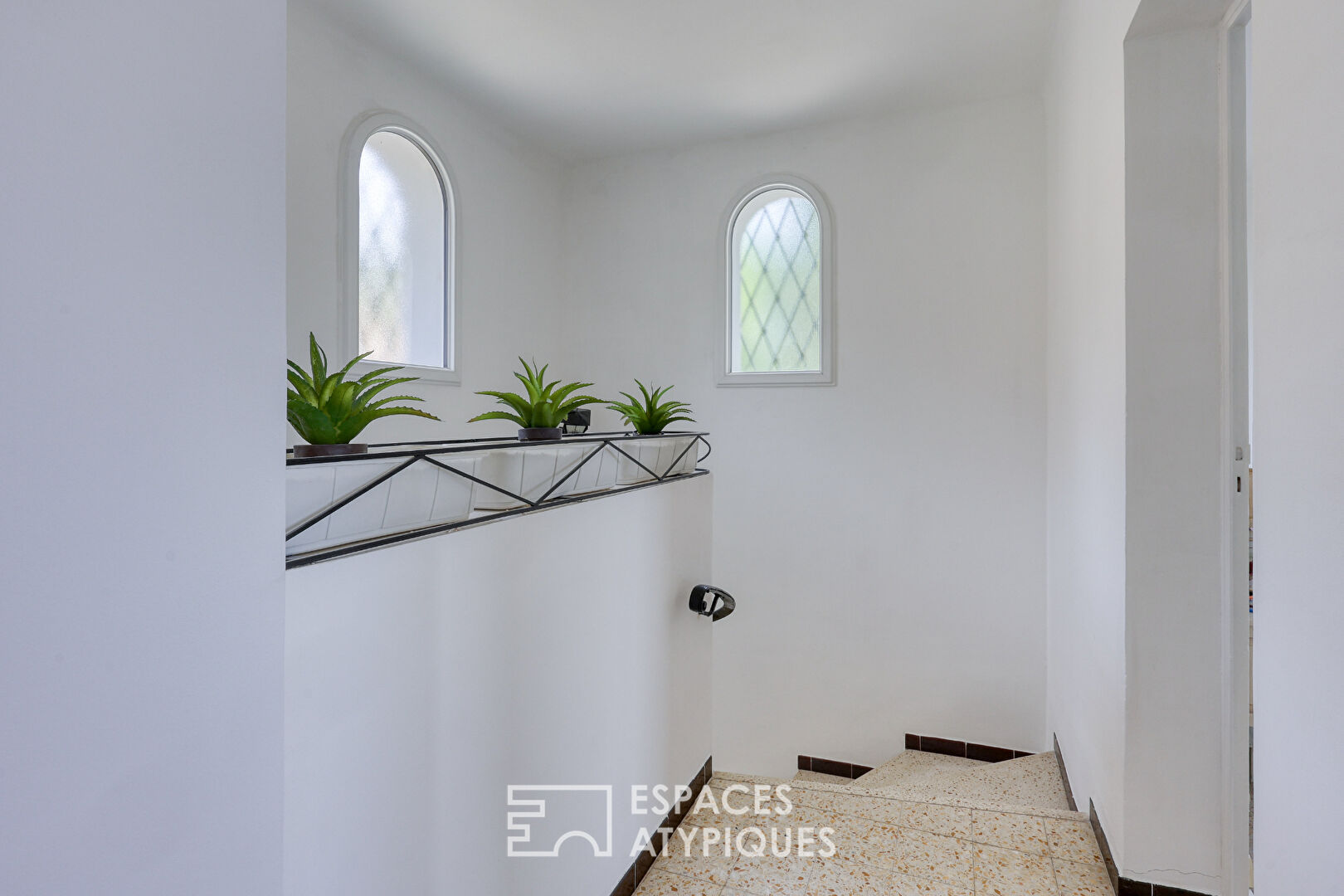 Villa d’architecte années 60 avec jardin méditerranéen