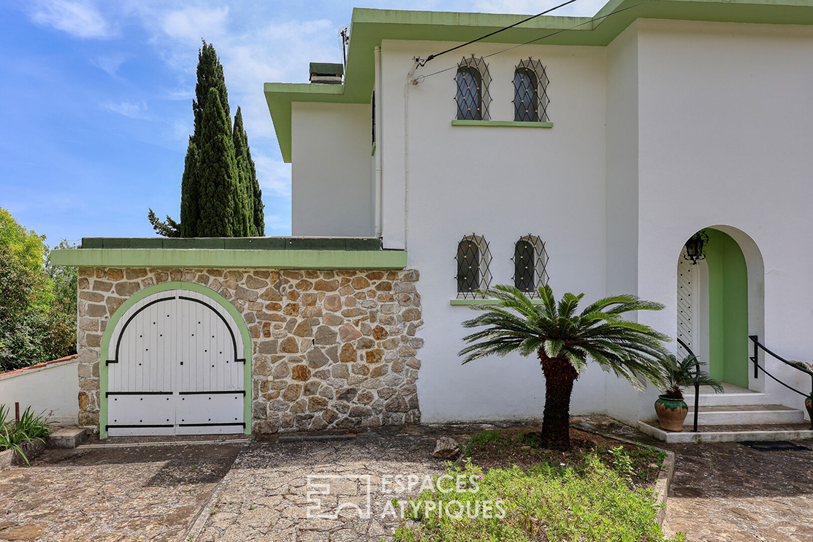 Villa d’architecte années 60 avec jardin méditerranéen