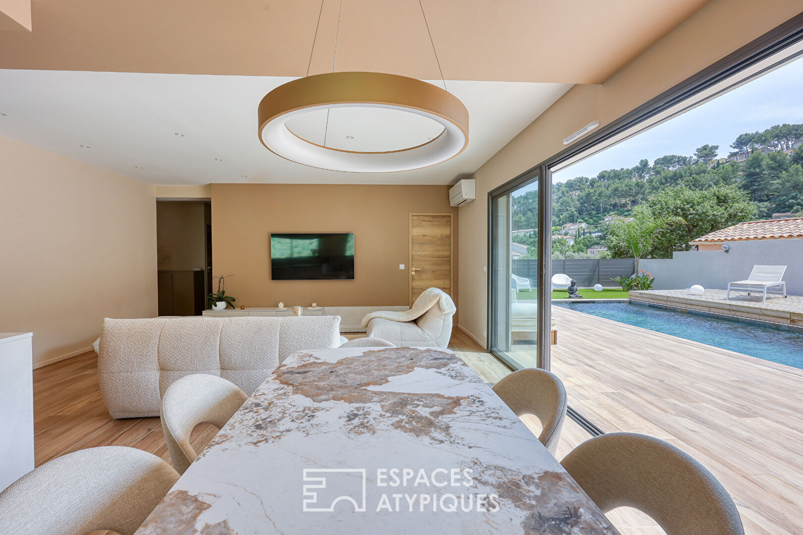 Villa neuve aux prestations haut de gamme à Hyères