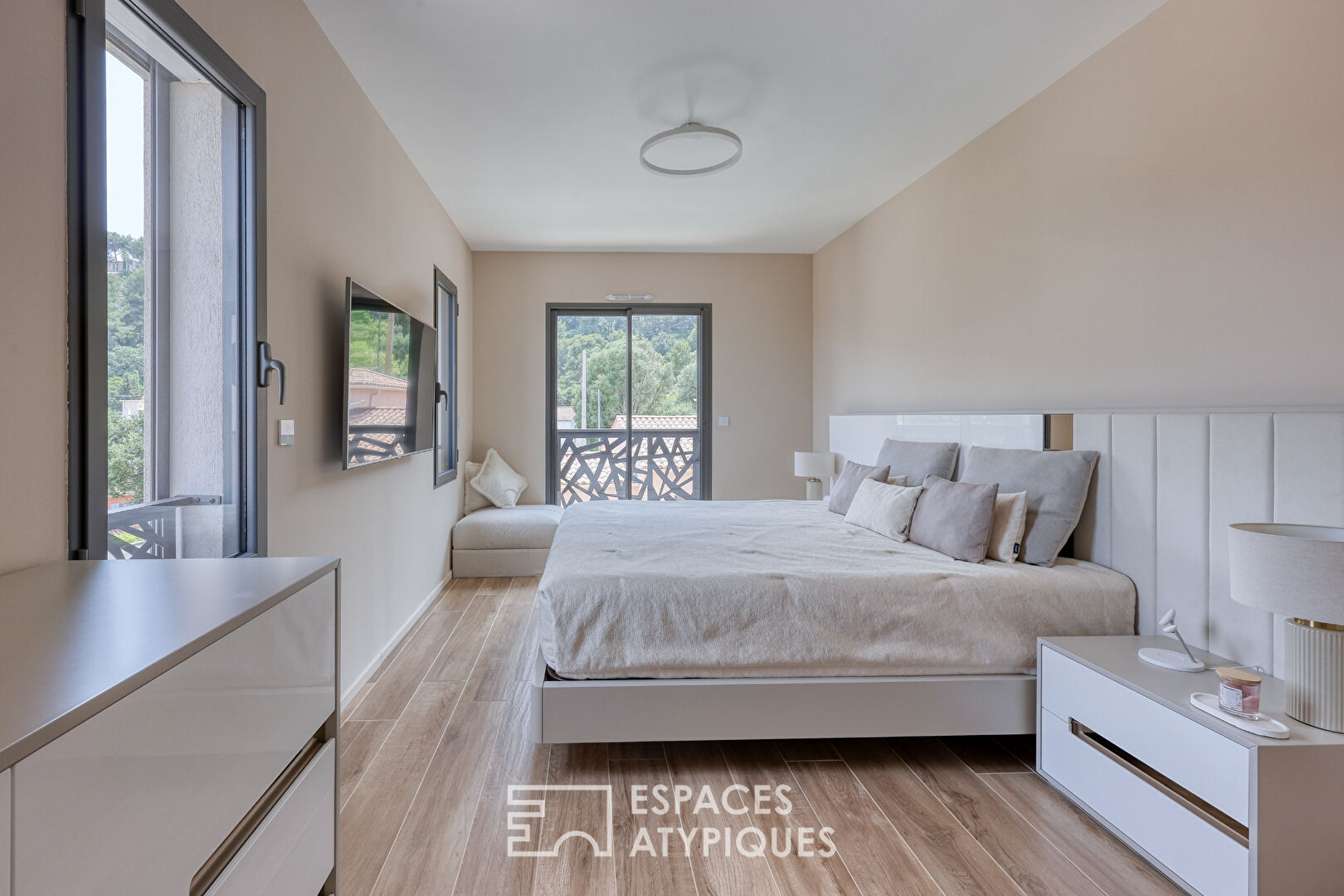 Villa neuve aux prestations haut de gamme à Hyères