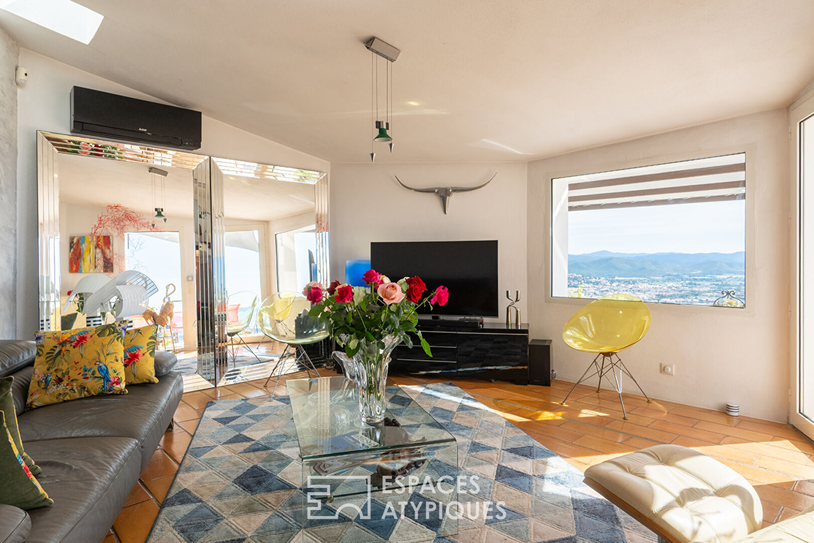 Maison d’architecte avec vue sur les îles d’Hyères