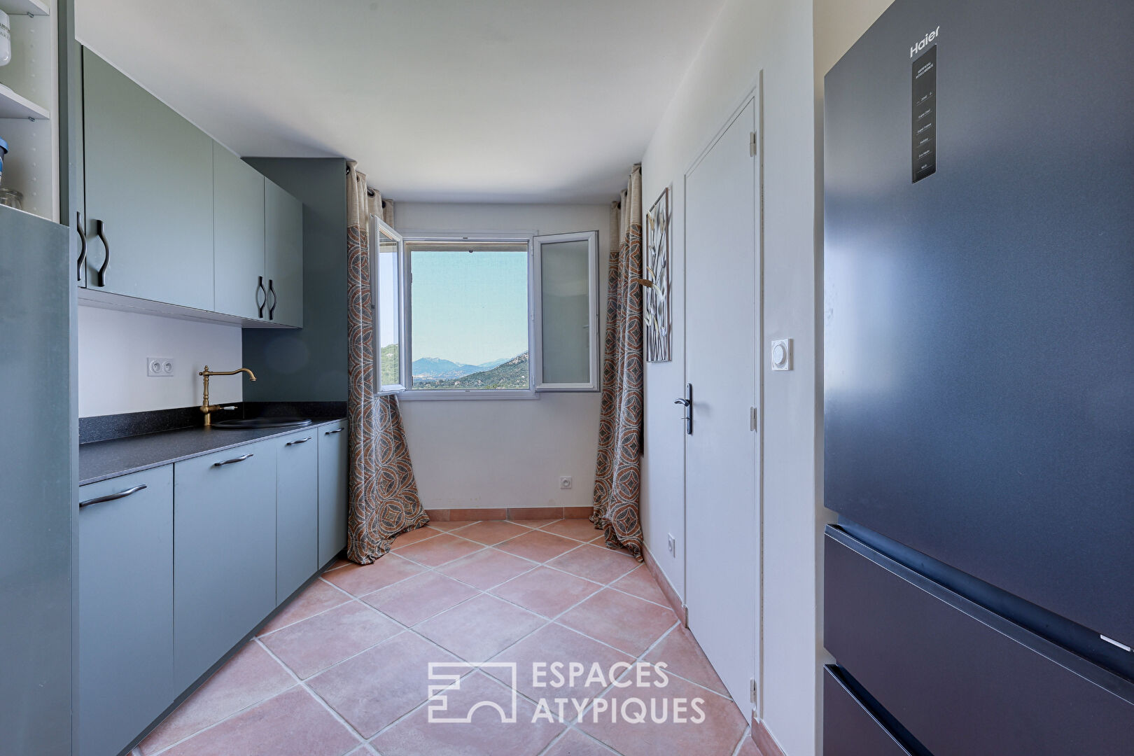 Exceptional property at the gates of the town of Hyères