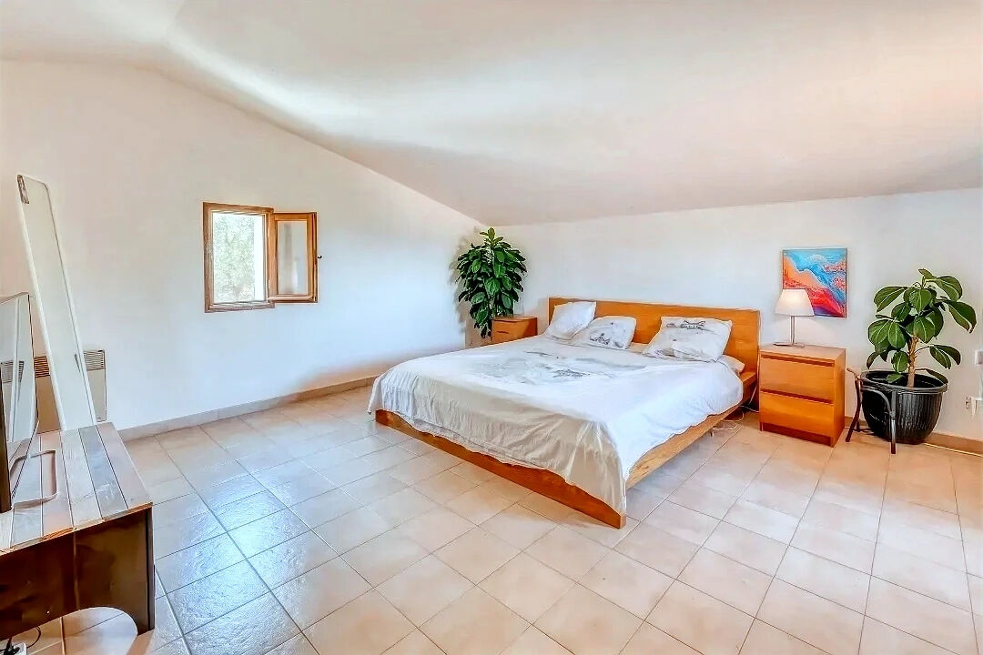 Exceptional property at the gates of the town of Hyères